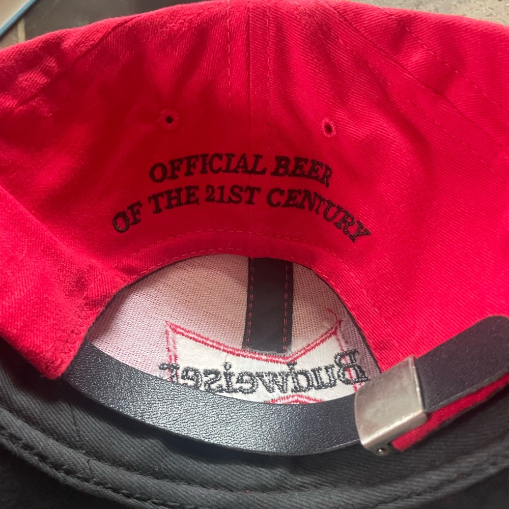 Budweiser Red Cap - Picture 2 of 5